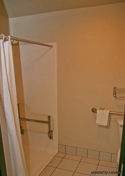 Travelodge By Wyndham Morrill Chambre photo
